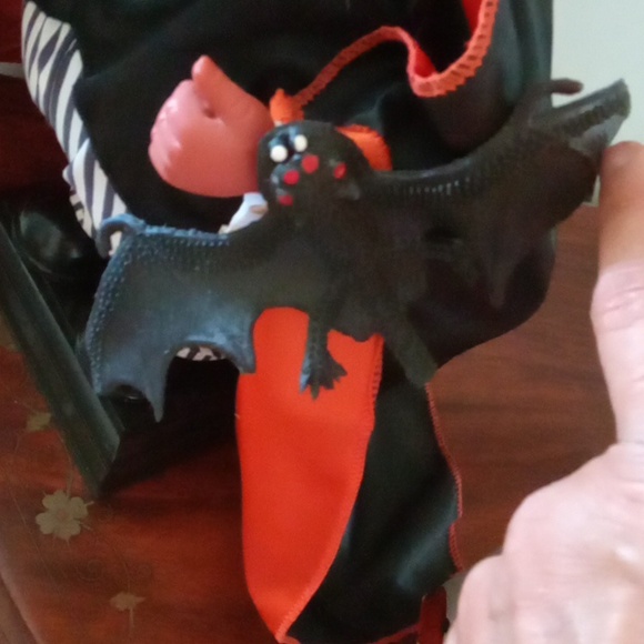 Vintage Animated Vampire Figure by Pumpkin Time - Picture 10 of 10